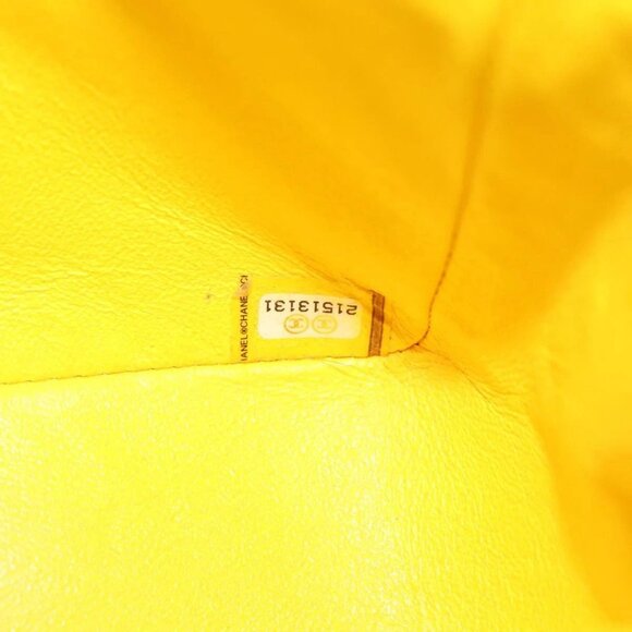 CHANEL Matelasse Chain Shoulder Bag Velor Yellow CC Auth 106423 - Picture 11 of 16